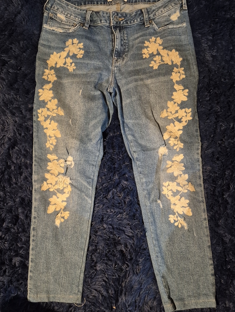 Lucky Brand Blue Skinny Jeans with Cream Floral Appliqué